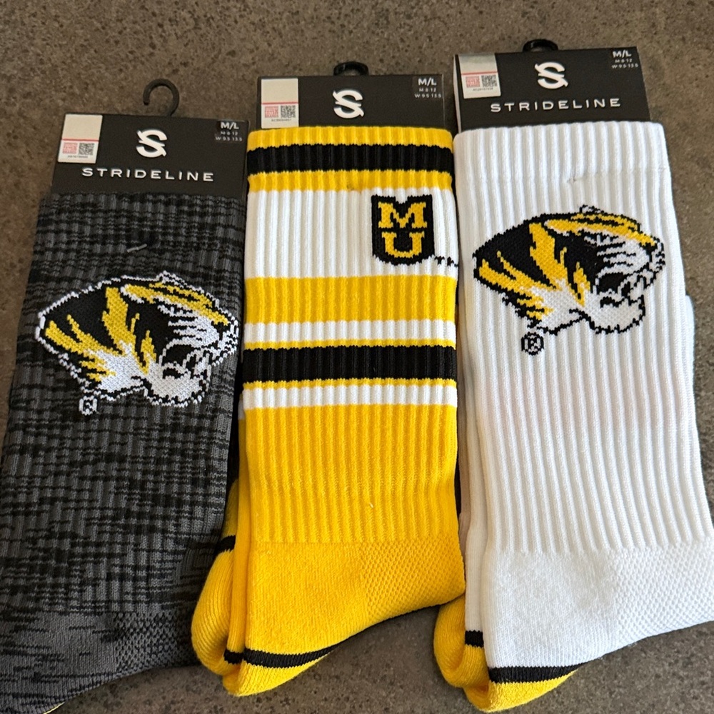 StrideLine Men's/Women’s Athletic Socks - Black, Yellow, White